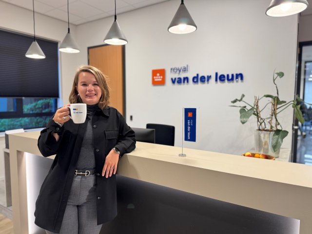 Royal Van der Leun - Anly den Breejen - MV - cappuccino-1