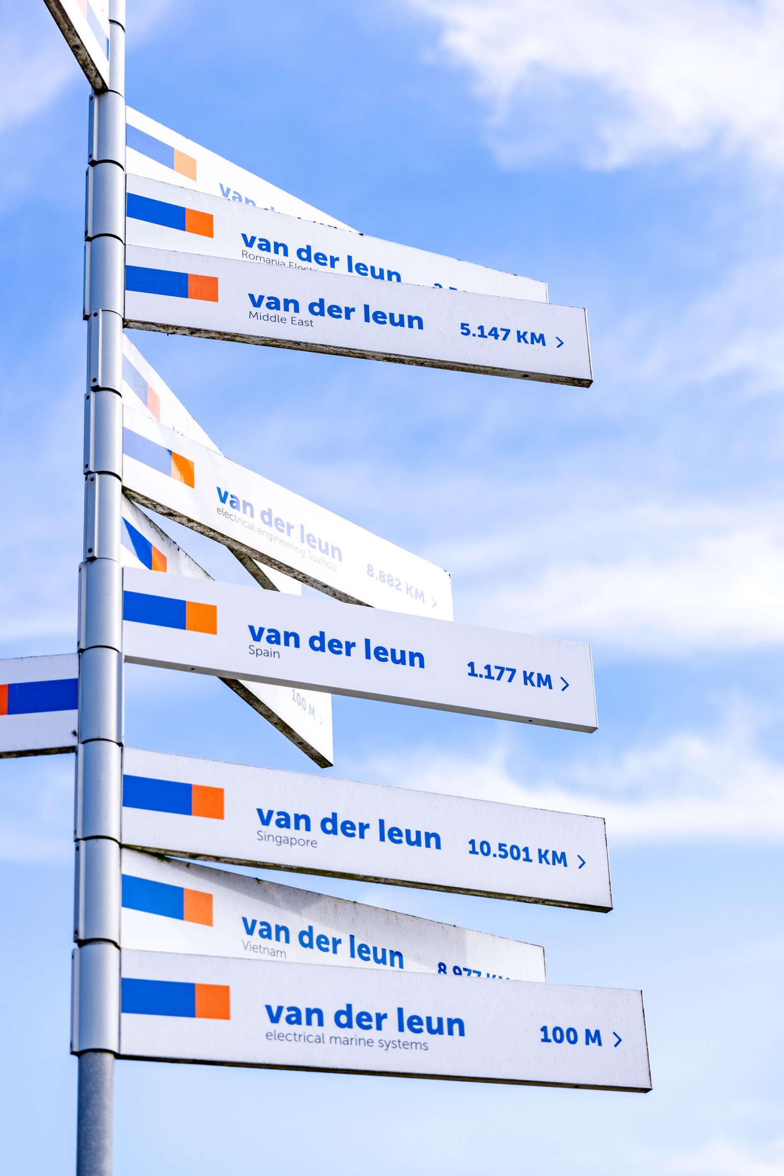 Van Der Leun - Media-Creators (LQ)-137