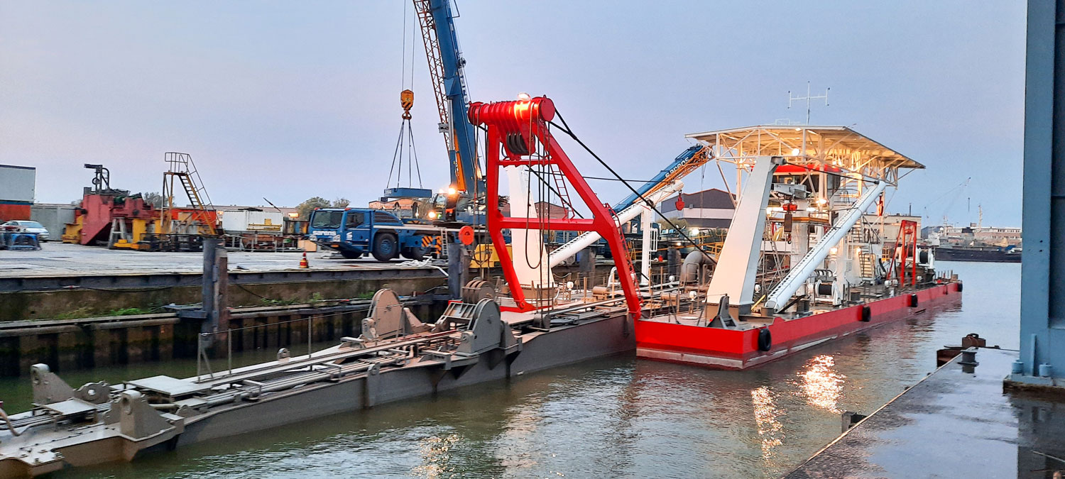 van-der-leun-beaver-56-ihc-electrical-intergrator-specialist-3-web-1