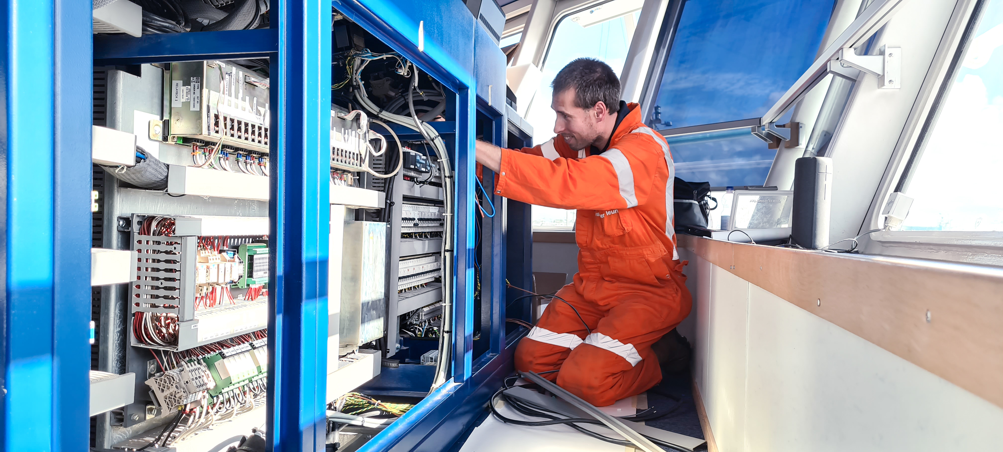 van-der-leun-vos-base-vroon-offshore-service-1